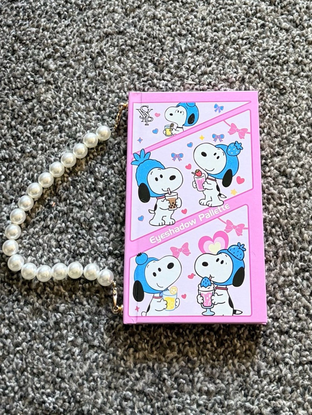 Snoopy Eyeshadow book Palette Purse